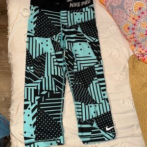 Nike Pro Capri Workout Leggings Women's Size Small